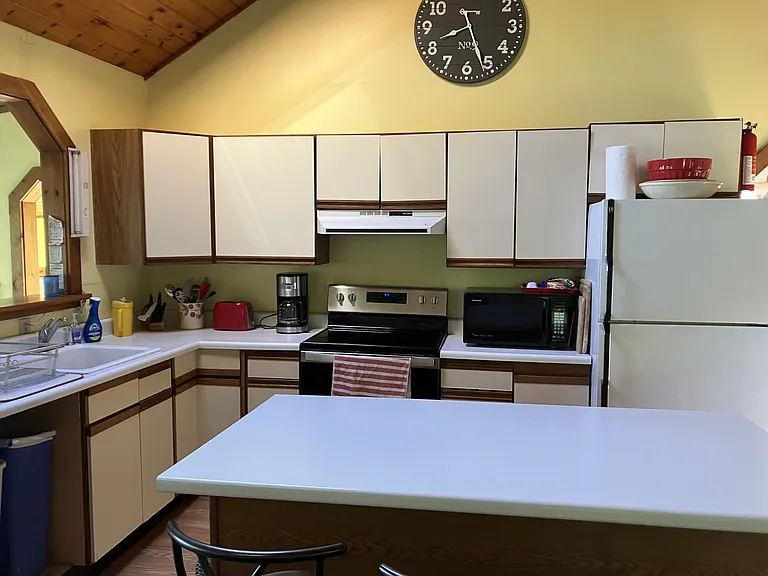 37 Westwood Rd — Photo 24