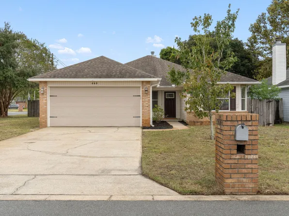 469 W Park Dr, Mary Esther, FL 32569