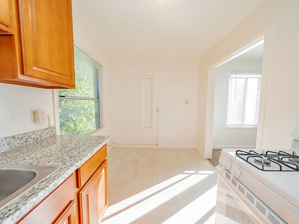 3267 Hollis St 3267 Hollis St Oakland, CA Zillow