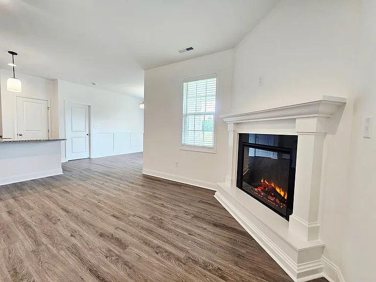 283 Crowville St — Photo 8