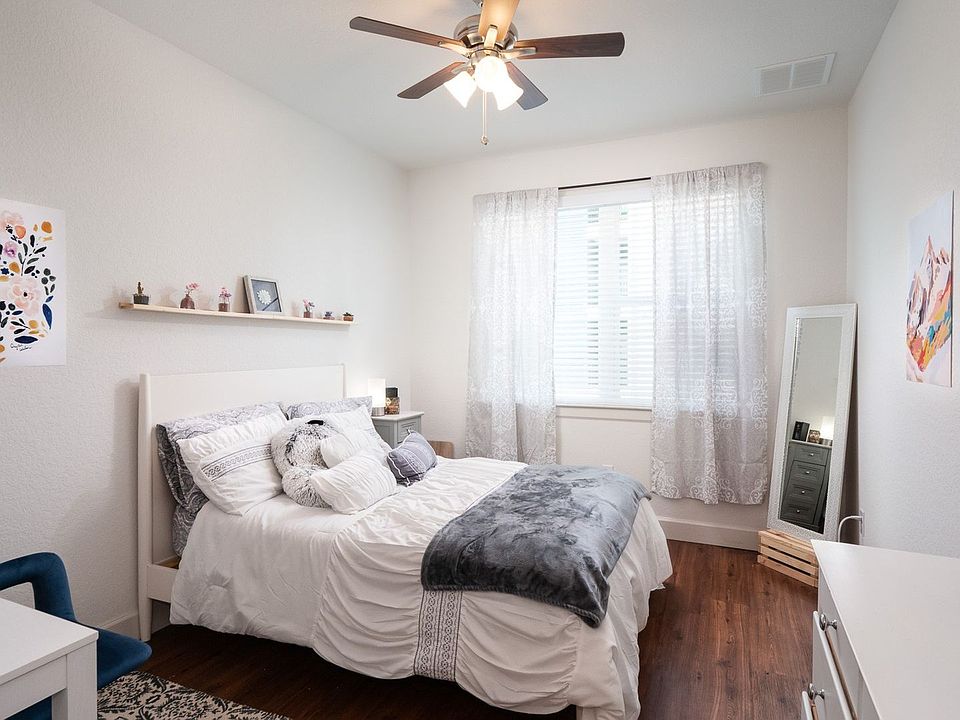 2nd image of 219 NW 19th St #4B-4Ba-1549Sqft