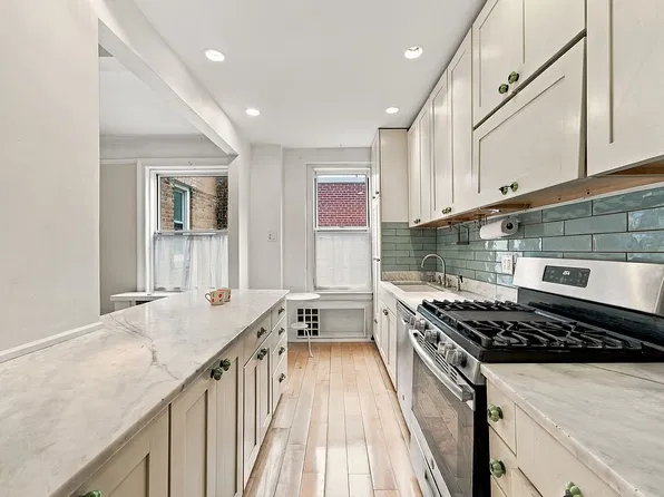 345 W 55th St APT 9G, New York, NY 10019