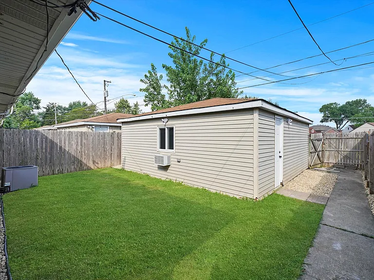 5206 State Rd — Photo 13