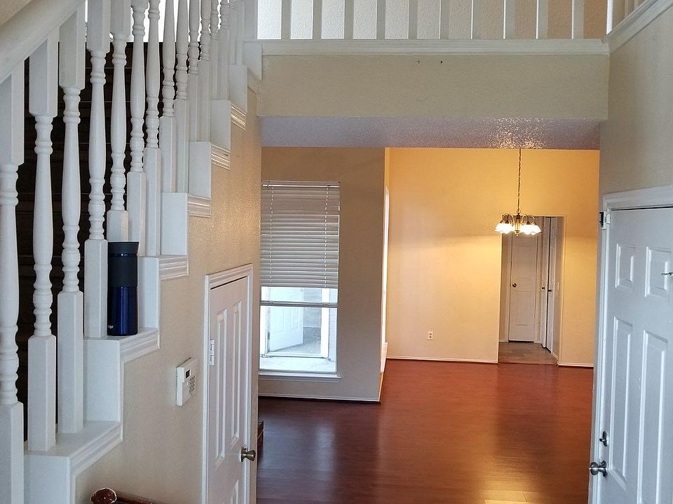 Entry way