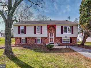 4 Seamus Ct, Baltimore, MD 21207
