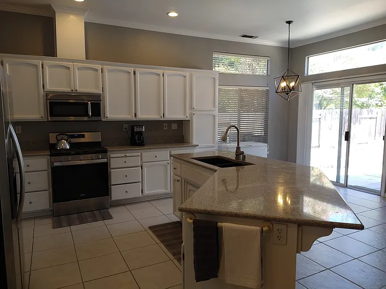 8971 Old Creek Dr — Photo 5