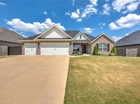 902 Budrio Ave, Springdale, AR 72762