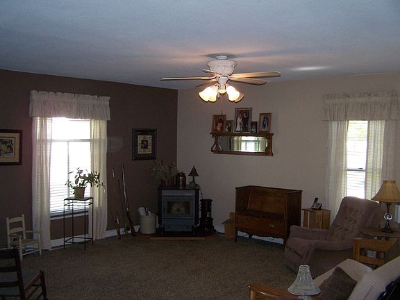 Living Room w/corn stove