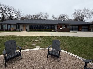 13085 Wild Rose Ln, Olathe, KS 66061