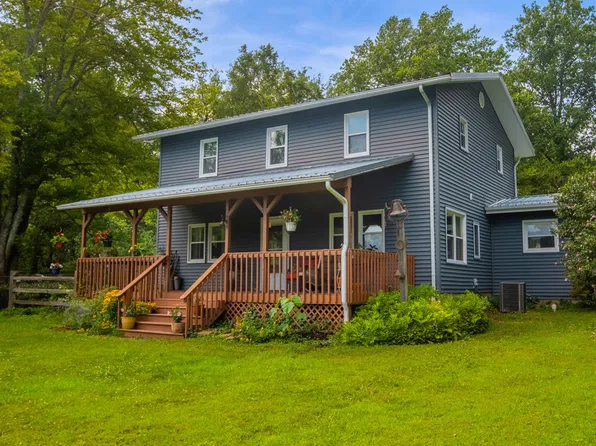 275 Thorn Ln, Makanda, IL 62958