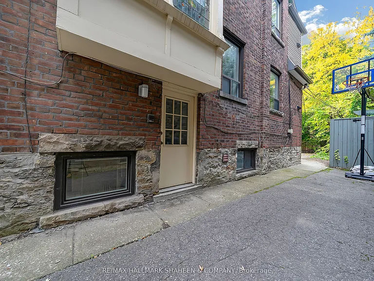 12 Foxbar Rd #BASEMENT — Photo 12