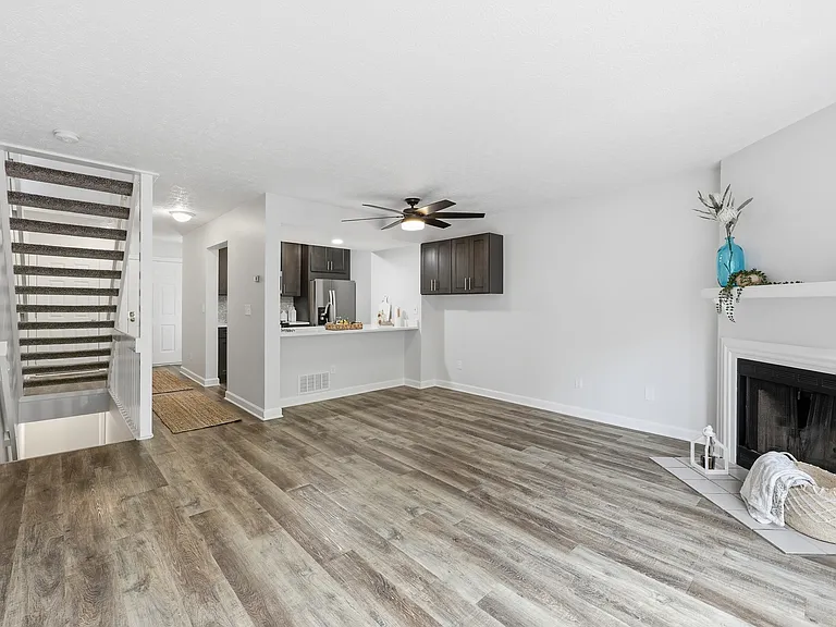 1882 Bennigan Dr — Photo 21