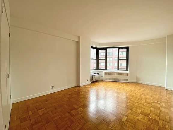 5th image of 145 4th Ave APT 17E
