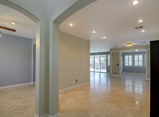 9721 Hawk Cliff Ave, Las Vegas, NV 89148