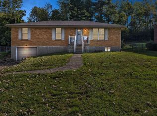 1055 Iroquois Dr, Mount Sterling, KY 40353