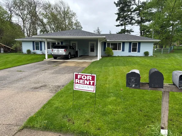 12961 Fountain Ct #B, Strongsville, OH 44136