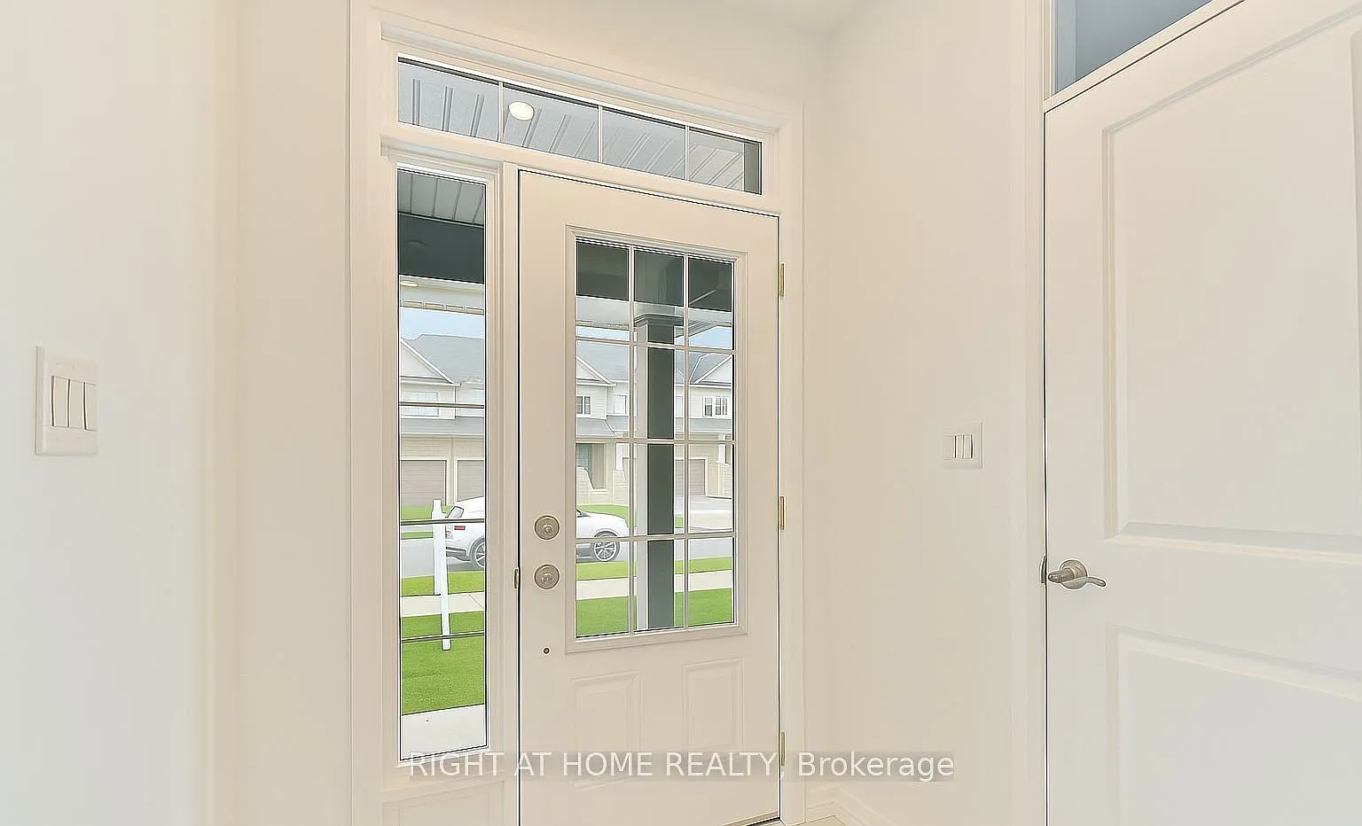 3 bed, $2,700 — Photo 3