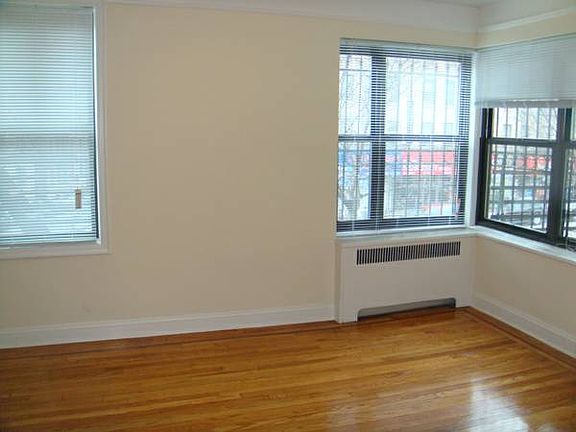 2nd image of 612 W 178th St APT 60
