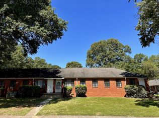 430 Berkshire Rd, Charlotte, NC 28209