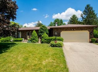 58454 Westwood Dr, South Bend, IN 46619