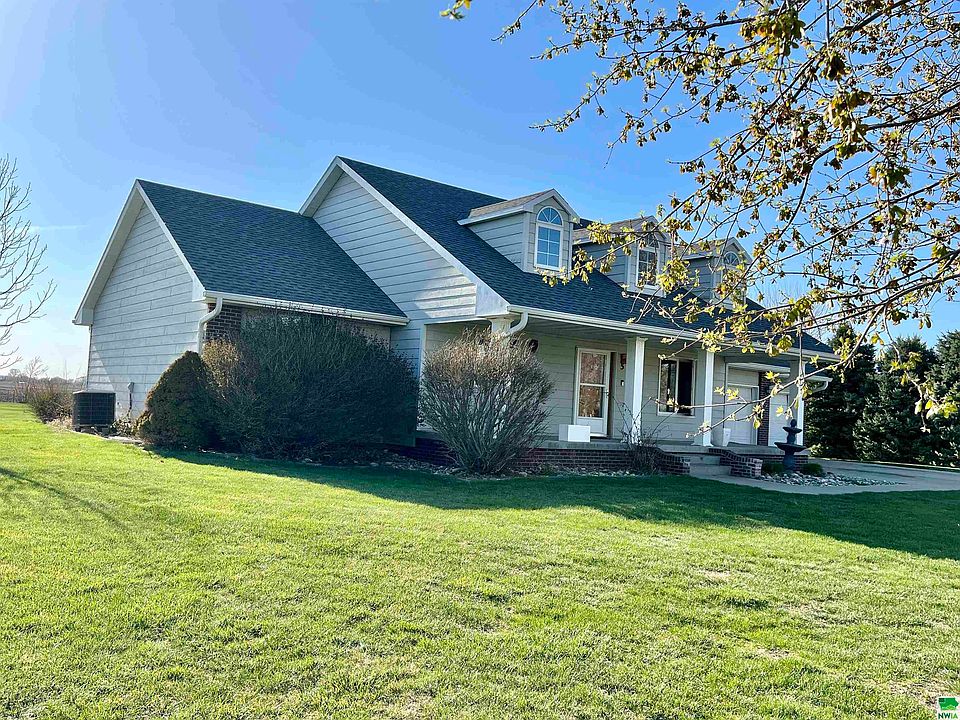 5 Deer Run Cir, Mccook Lake, SD 57049 Zillow