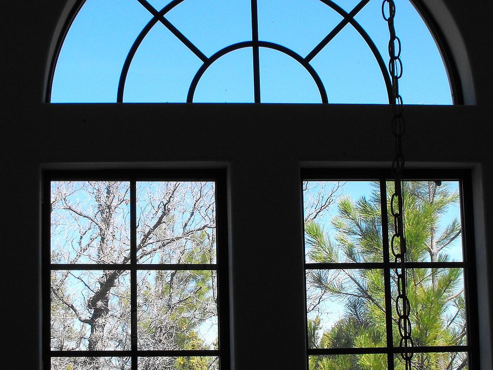 Entry Window