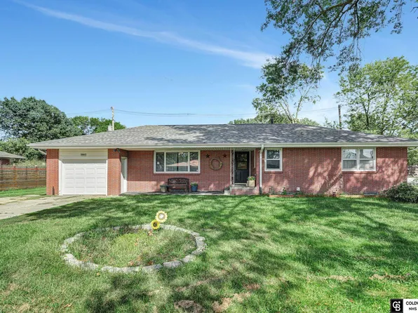 1038 Fairlane Ave, Seward, NE 68434