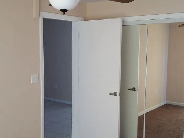 545 Nora Ave — Photo 6