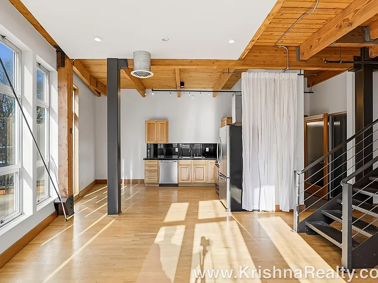 725 NW Flanders St #401 — Photo 6