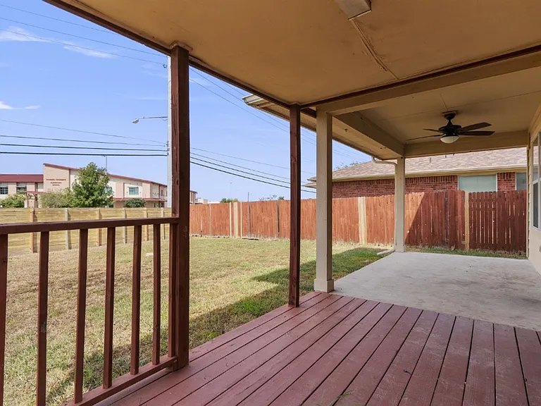 3417 Savage Springs Dr — Photo 36