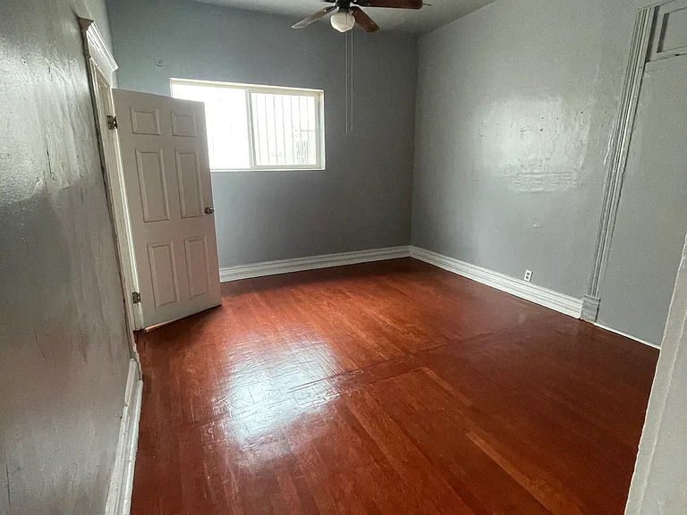 709 Octavia St #A — Photo 4