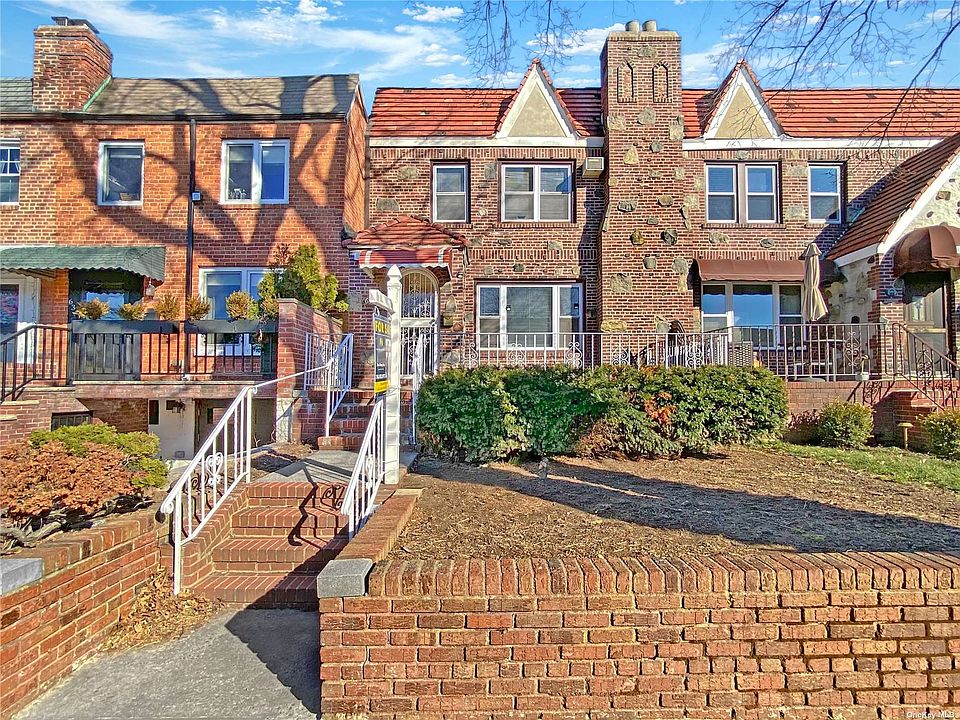 6343 77th Street, Middle Village, NY 11379 Zillow