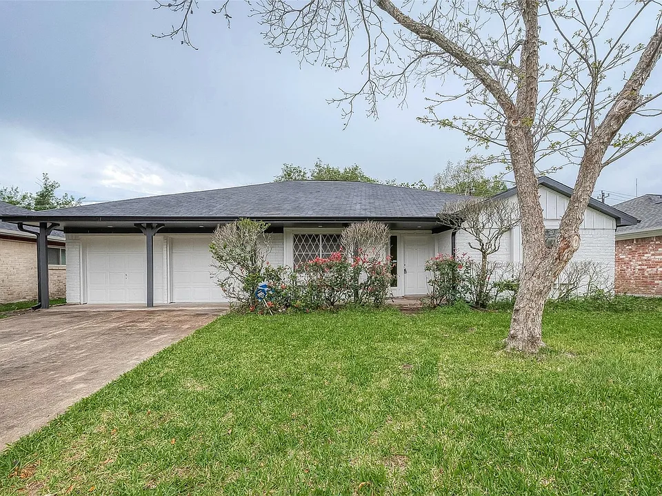 6919 Maczali Dr