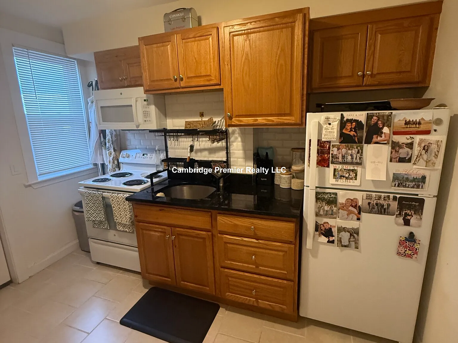 2 bed, 1.0 bath, 9999 sqft, $2,350 — Photo 2
