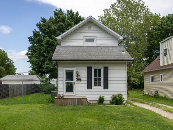 1901 E 23rd St, Des Moines, IA 50317