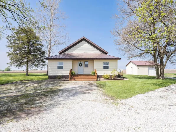 1098 County Road 1600 N, Metamora, IL 61548