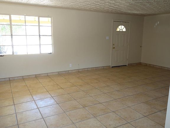 5th image of 3119 E Bermuda St