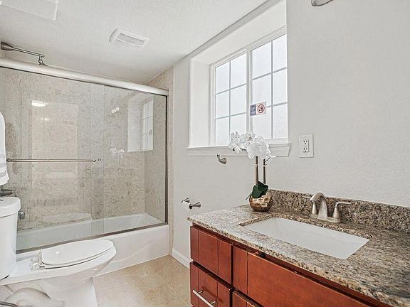4th image of 26472 Parkside Dr #26472