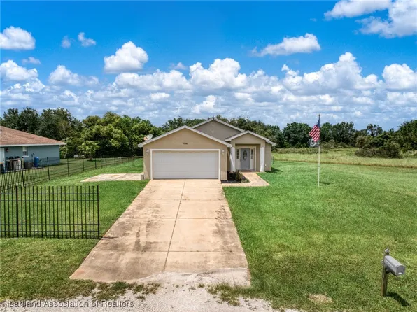 2006 W Royalton Rd, Avon Park, FL 33825