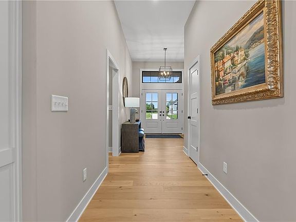 3rd image of 9717 Ingrid St