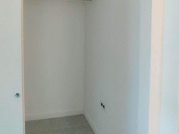 5th image of 57 Bay 8th St #2