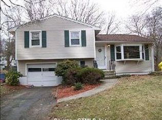 9 Burr Hill Rd, North Branford, CT 06471