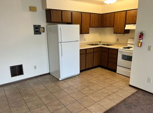 1016 W MacArthur Ave, Eau Claire, WI 54701