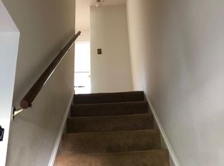 5808 Fifer Dr, Alexandria, VA 22303