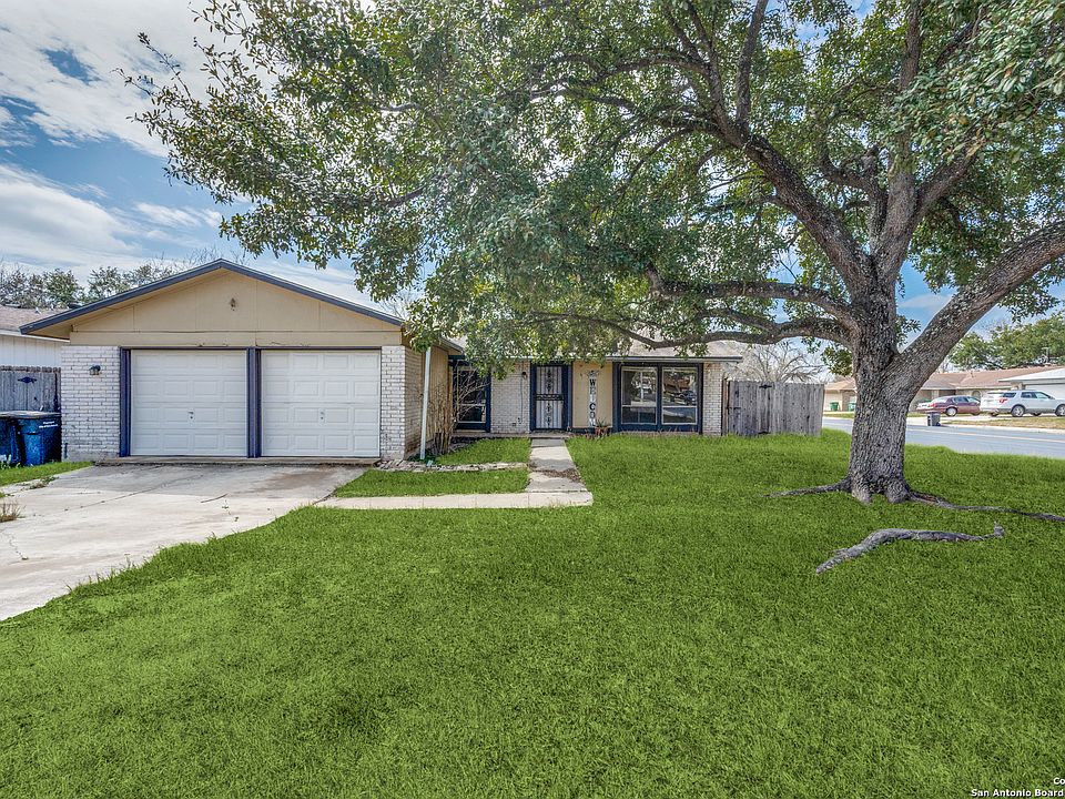 1st image of 5902 Lake Pines