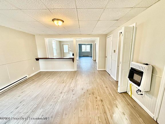 4th image of 330 N Sumner Ave