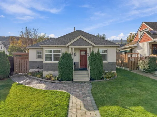 1233 Pine St, Kamloops, BC V2C 3A8