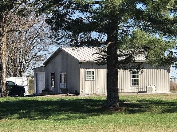 2nd image of 2320 Van Cleve Ln