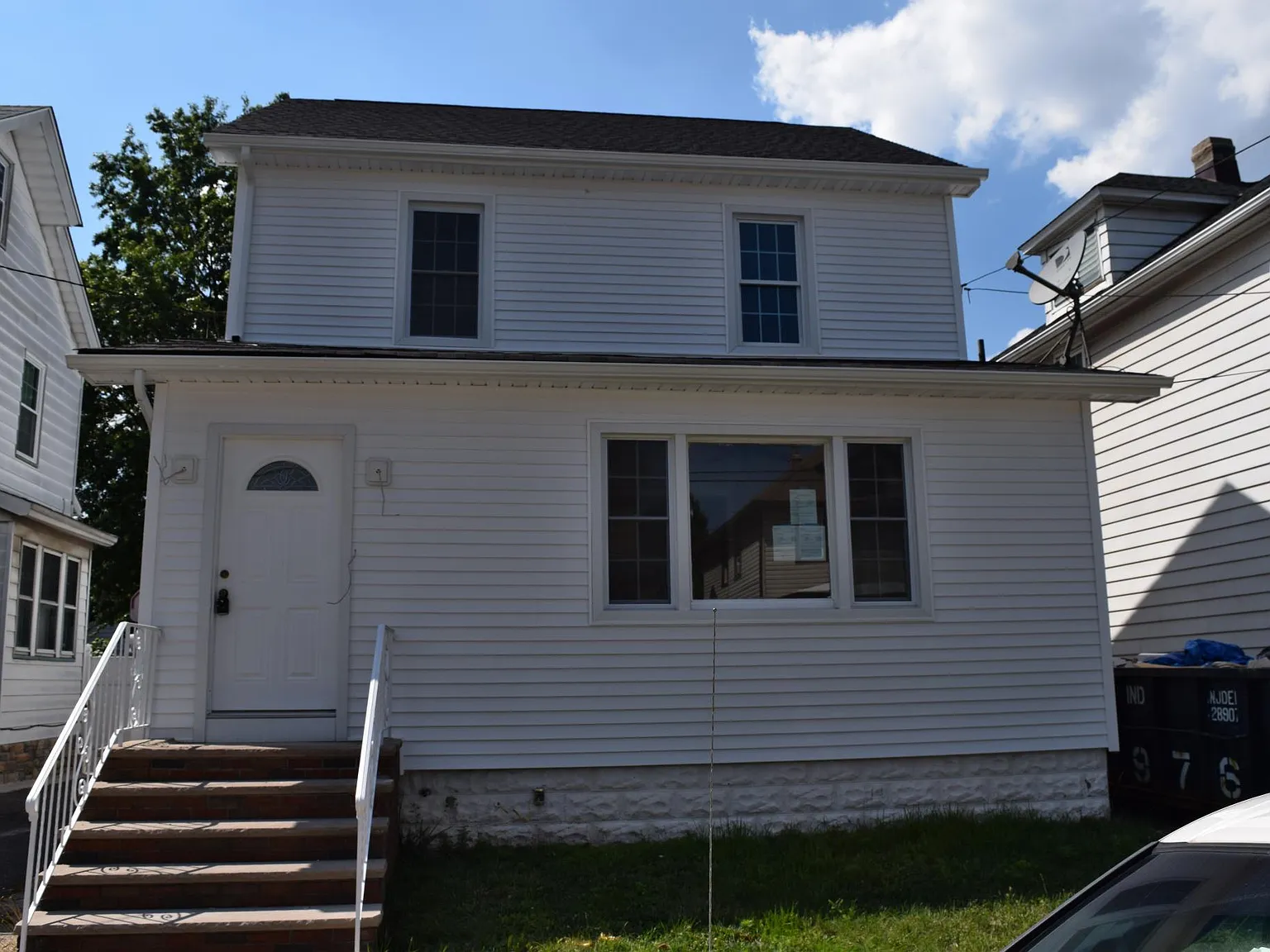 4 bed, 1.5 bath, 1584 sqft, $3,500 — Photo 1
