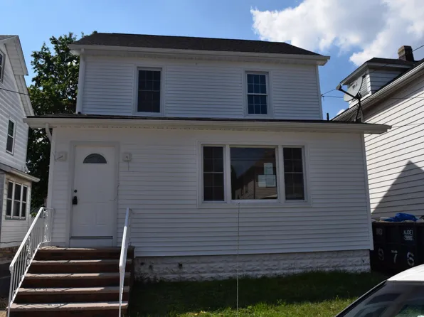 89 Lowell St, Carteret, NJ 07008